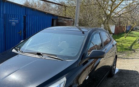 Hyundai Solaris II рестайлинг, 2012 год, 500 000 рублей, 15 фотография