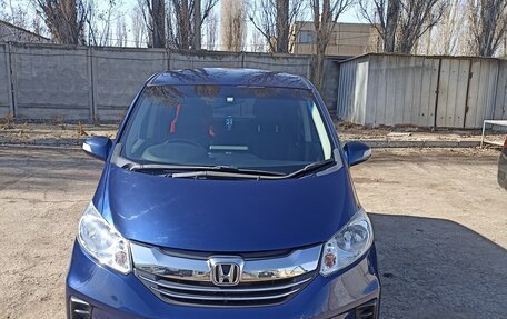 Honda Freed I, 2016 год, 1 350 000 рублей, 2 фотография
