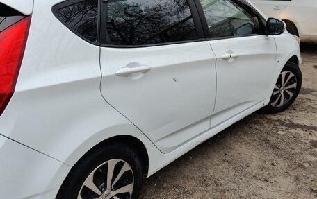 Hyundai Solaris II рестайлинг, 2012 год, 850 000 рублей, 9 фотография