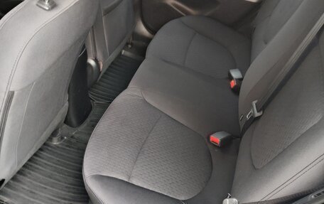 Hyundai Solaris II рестайлинг, 2012 год, 850 000 рублей, 11 фотография