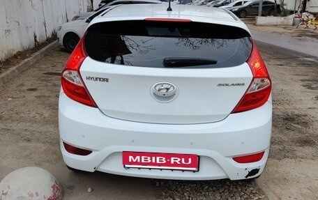 Hyundai Solaris II рестайлинг, 2012 год, 850 000 рублей, 10 фотография