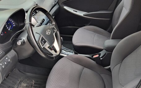 Hyundai Solaris II рестайлинг, 2012 год, 850 000 рублей, 12 фотография