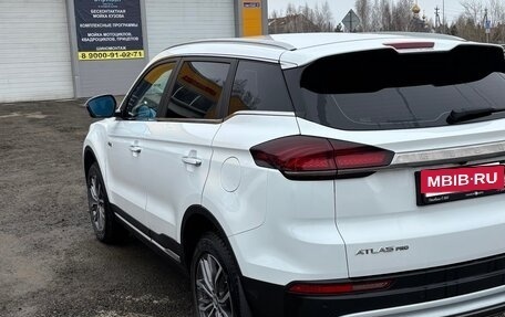 Geely Atlas, 2023 год, 2 150 000 рублей, 3 фотография