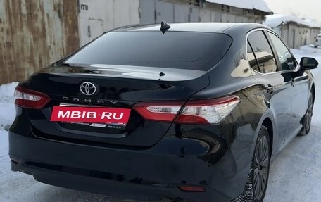 Toyota Camry, 2018 год, 2 250 000 рублей, 5 фотография