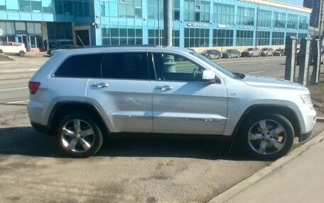 Jeep Grand Cherokee, 2011 год, 1 600 000 рублей, 21 фотография
