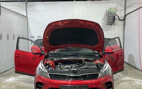 KIA Rio IV, 2022 год, 1 580 000 рублей, 2 фотография