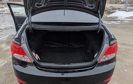 Hyundai Solaris II рестайлинг, 2012 год, 710 000 рублей, 3 фотография