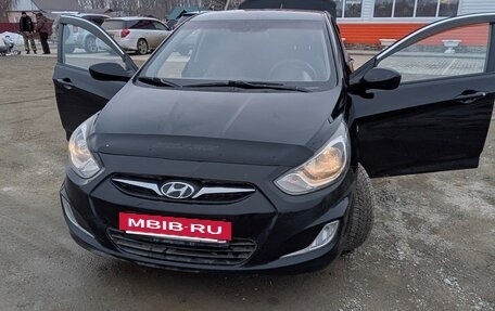 Hyundai Solaris II рестайлинг, 2012 год, 710 000 рублей, 5 фотография