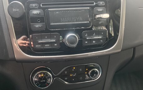 Renault Sandero II рестайлинг, 2015 год, 610 000 рублей, 11 фотография