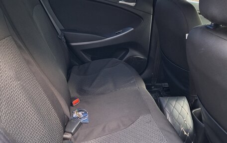 Hyundai Solaris II рестайлинг, 2016 год, 1 100 000 рублей, 4 фотография