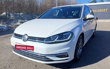 Volkswagen Golf VII, 2019 год, 1 750 000 рублей, 2 фотография