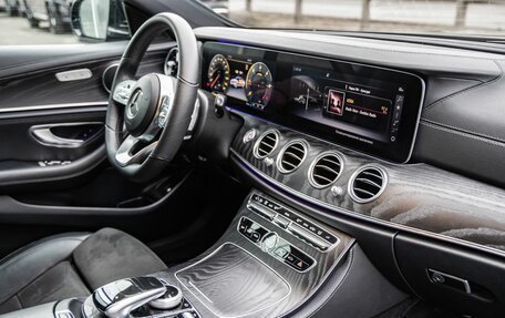 Mercedes-Benz E-Класс, 2020 год, 3 628 000 рублей, 21 фотография