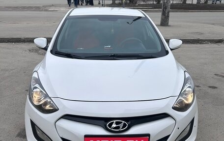 Hyundai i30 II рестайлинг, 2013 год, 800 000 рублей, 1 фотография