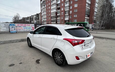 Hyundai i30 II рестайлинг, 2013 год, 800 000 рублей, 5 фотография