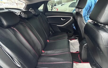 Hyundai i30 II рестайлинг, 2013 год, 800 000 рублей, 22 фотография