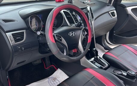 Hyundai i30 II рестайлинг, 2013 год, 800 000 рублей, 25 фотография