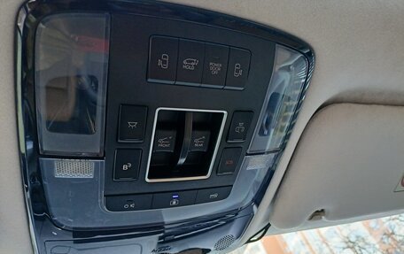 Hyundai Staria, 2021 год, 5 300 000 рублей, 14 фотография