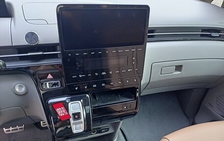 Hyundai Staria, 2021 год, 5 300 000 рублей, 2 фотография