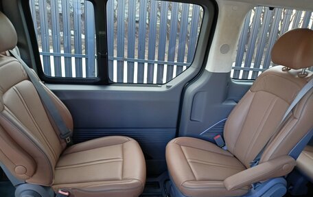 Hyundai Staria, 2021 год, 5 300 000 рублей, 18 фотография