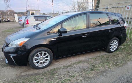 Toyota Prius v (+) I (ZVW40/41) рестайлинг, 2014 год, 1 590 000 рублей, 14 фотография