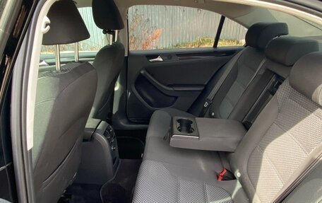 Volkswagen Jetta VI, 2013 год, 1 600 000 рублей, 13 фотография