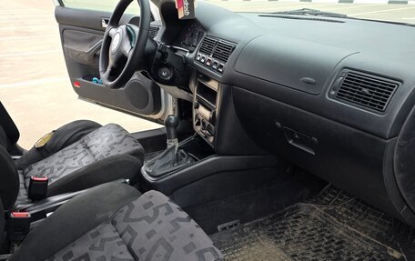 Volkswagen Golf IV, 1998 год, 370 000 рублей, 10 фотография