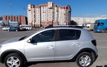 Renault Sandero II рестайлинг, 2018 год, 990 000 рублей, 19 фотография