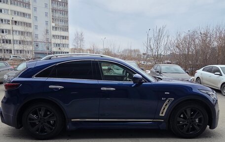 Infiniti QX70, 2015 год, 2 590 000 рублей, 6 фотография