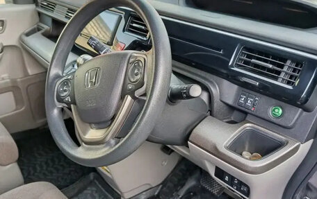 Honda Stepwgn IV, 2020 год, 1 980 000 рублей, 11 фотография