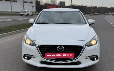 Mazda 3, 2018 год, 1 680 000 рублей, 2 фотография