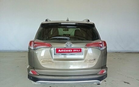 Toyota RAV4, 2015 год, 1 735 000 рублей, 5 фотография