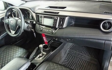 Toyota RAV4, 2015 год, 1 735 000 рублей, 11 фотография