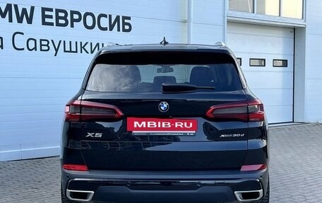 BMW X5, 2019 год, 5 800 000 рублей, 4 фотография