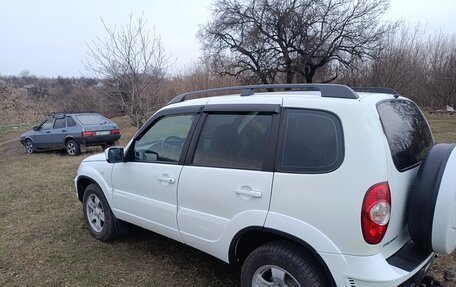 Chevrolet Niva I рестайлинг, 2013 год, 500 000 рублей, 3 фотография