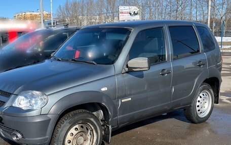 Chevrolet Niva I рестайлинг, 2016 год, 700 000 рублей, 4 фотография