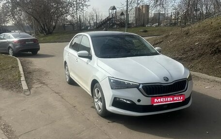 Skoda Rapid II, 2021 год, 1 600 000 рублей, 2 фотография