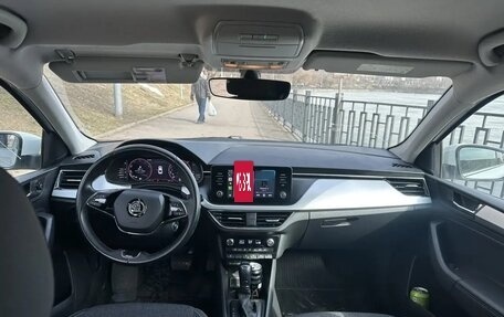 Skoda Rapid II, 2021 год, 1 600 000 рублей, 14 фотография