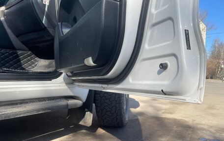 Toyota Land Cruiser 200, 2010 год, 3 100 000 рублей, 8 фотография