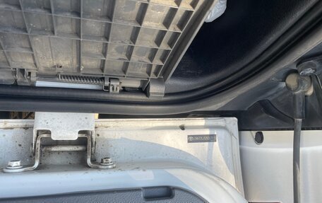 Toyota Land Cruiser 200, 2010 год, 3 100 000 рублей, 12 фотография