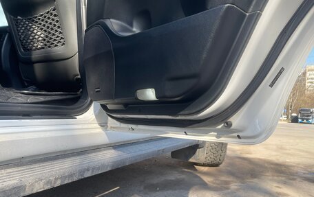 Toyota Land Cruiser 200, 2010 год, 3 100 000 рублей, 9 фотография