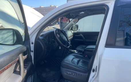 Toyota Land Cruiser 200, 2010 год, 3 100 000 рублей, 17 фотография