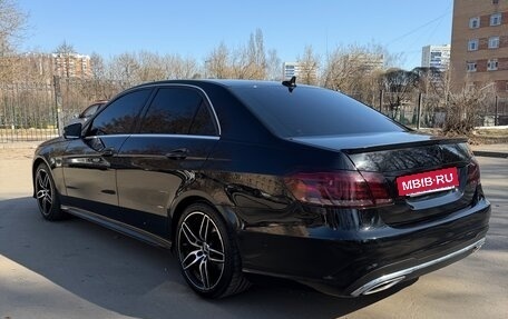 Mercedes-Benz E-Класс, 2015 год, 2 250 000 рублей, 3 фотография