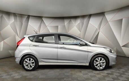 Hyundai Solaris II рестайлинг, 2011 год, 735 000 рублей, 6 фотография