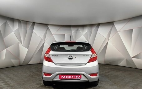 Hyundai Solaris II рестайлинг, 2011 год, 735 000 рублей, 8 фотография