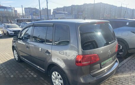 Volkswagen Touran III, 2011 год, 921 000 рублей, 8 фотография