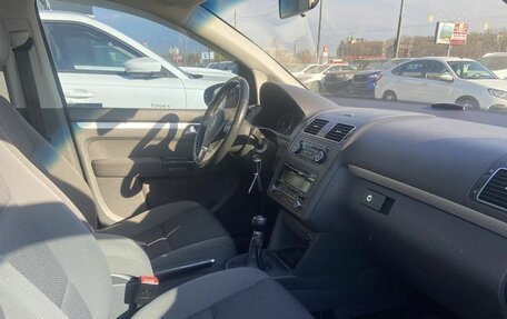 Volkswagen Touran III, 2011 год, 921 000 рублей, 13 фотография