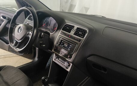 Volkswagen Polo VI (EU Market), 2016 год, 799 000 рублей, 17 фотография