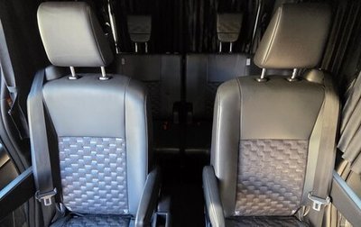 Toyota Voxy, 2022 год, 3 500 000 рублей, 1 фотография