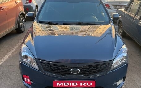 KIA cee'd I рестайлинг, 2010 год, 580 000 рублей, 1 фотография