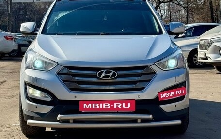 Hyundai Santa Fe III рестайлинг, 2012 год, 1 800 000 рублей, 2 фотография